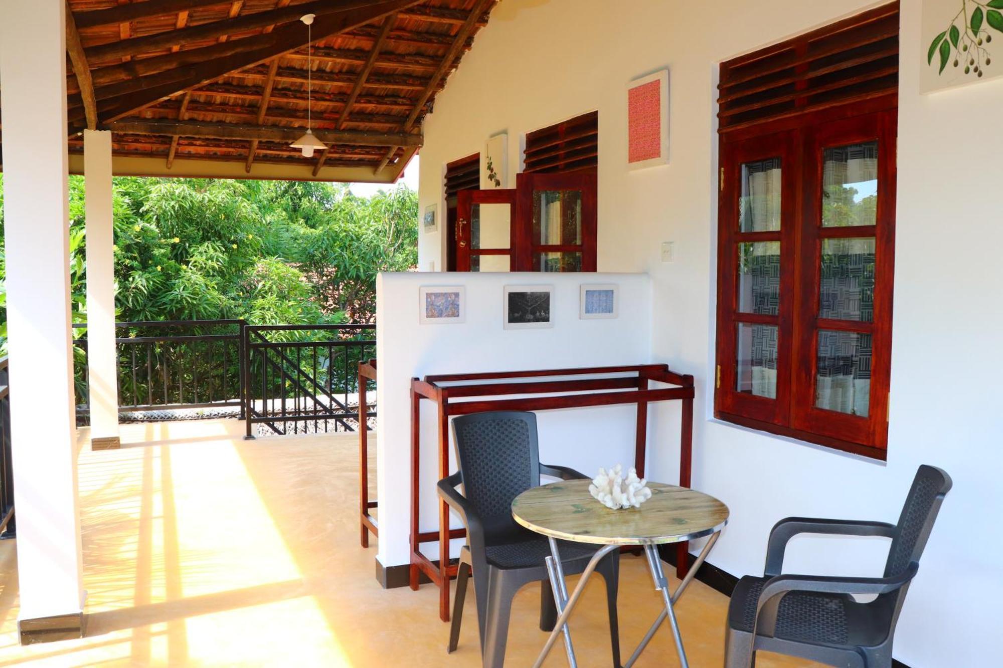 Relax Beach House Tangalle Extérieur photo